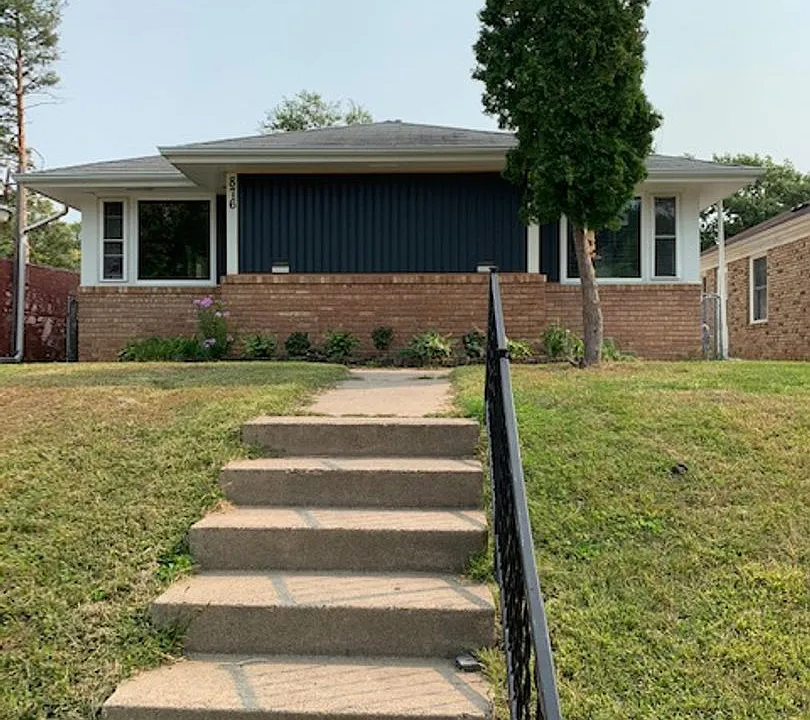 874-876 23rd Ave SE, Minneapolis, MN 55414