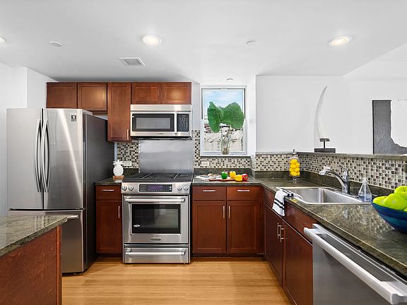 4th image of 266 W 115th St APT 6A