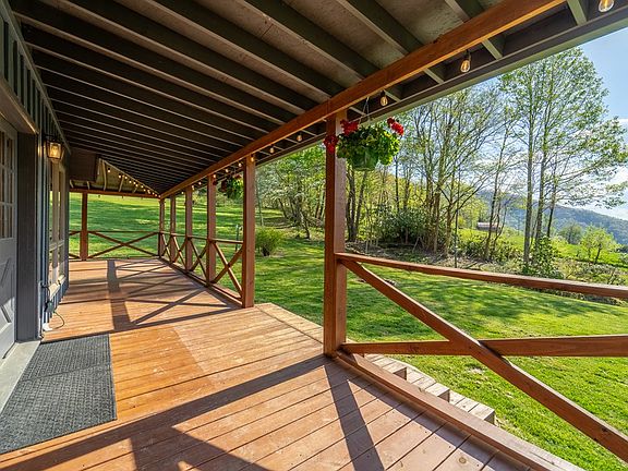 13th image of 3956 Franks Creek Rd