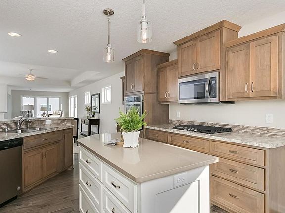 5th image of 11846 Erskin Cir NE