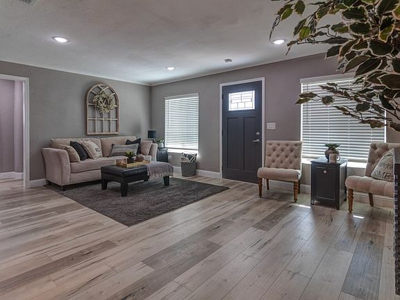 5th image of 6107 Dunning Ave