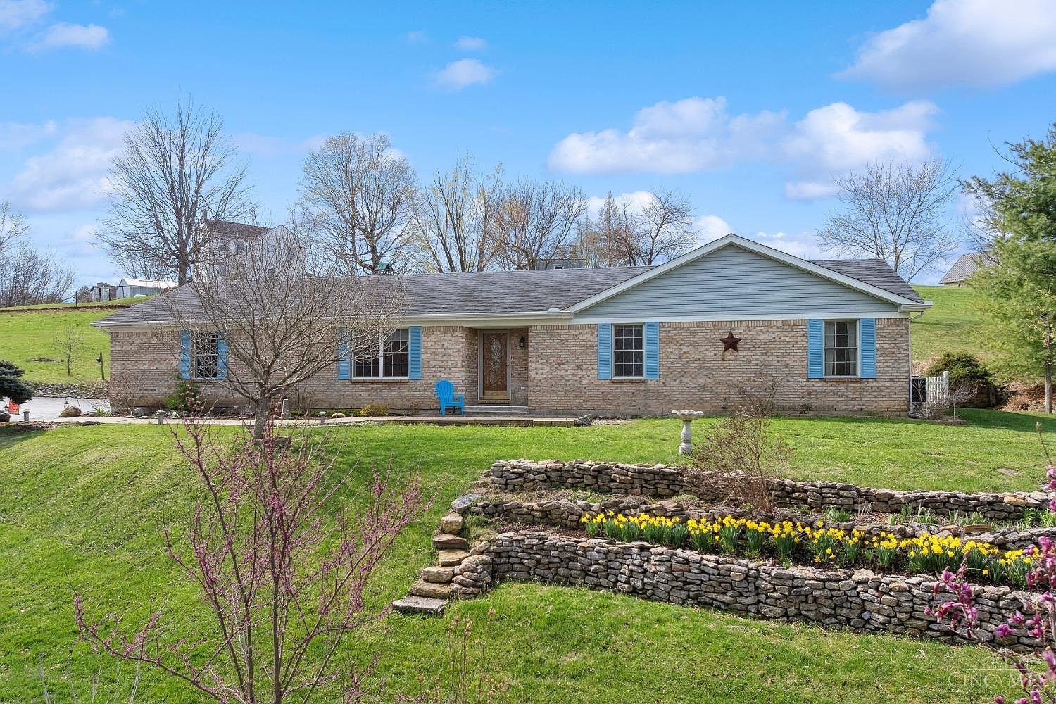 1697 S Clarksville Rd, Clarksville, OH 45113 | Zillow