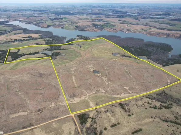 170th St, Creston, IA 50801