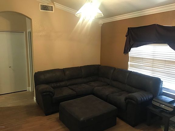 3rd image of 1703 E Francisco Dr