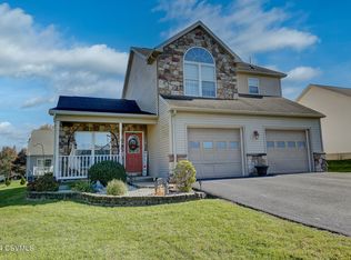 336 Pleasant Dr, Selinsgrove, PA 17870