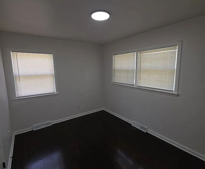 806 SE Browning Ave — Photo 12