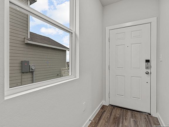 3rd image of 10710 Gilmore Garden