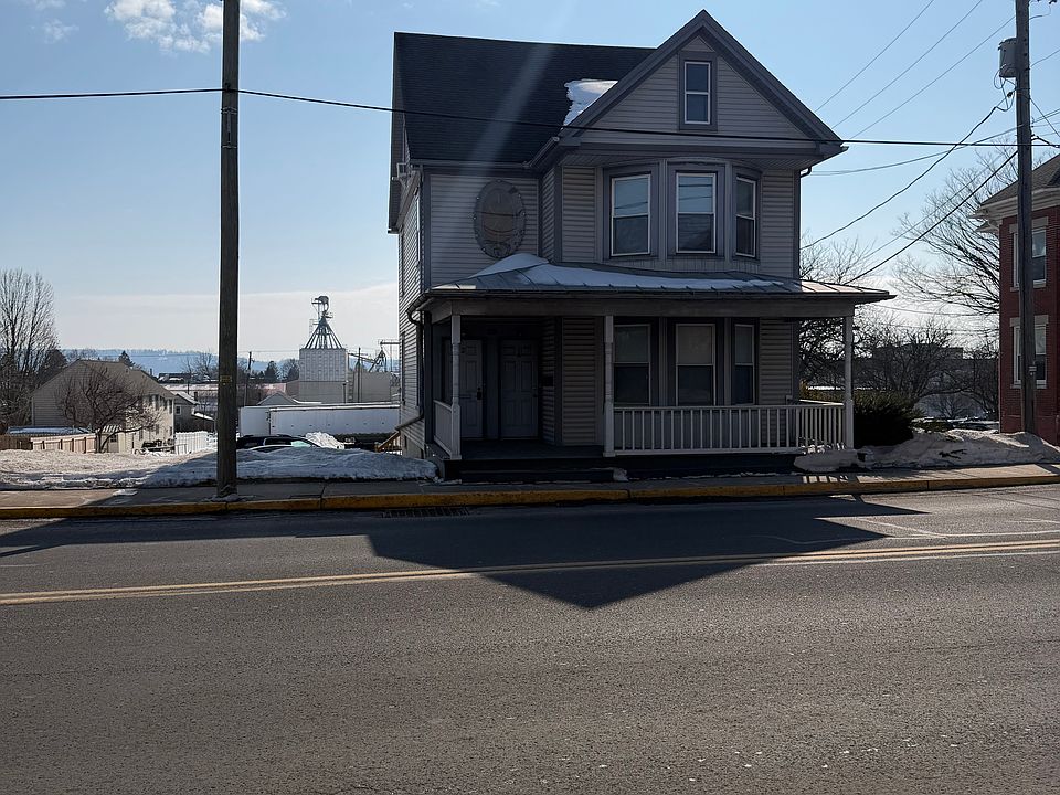 1st image of 218 E Main St Unit 2
