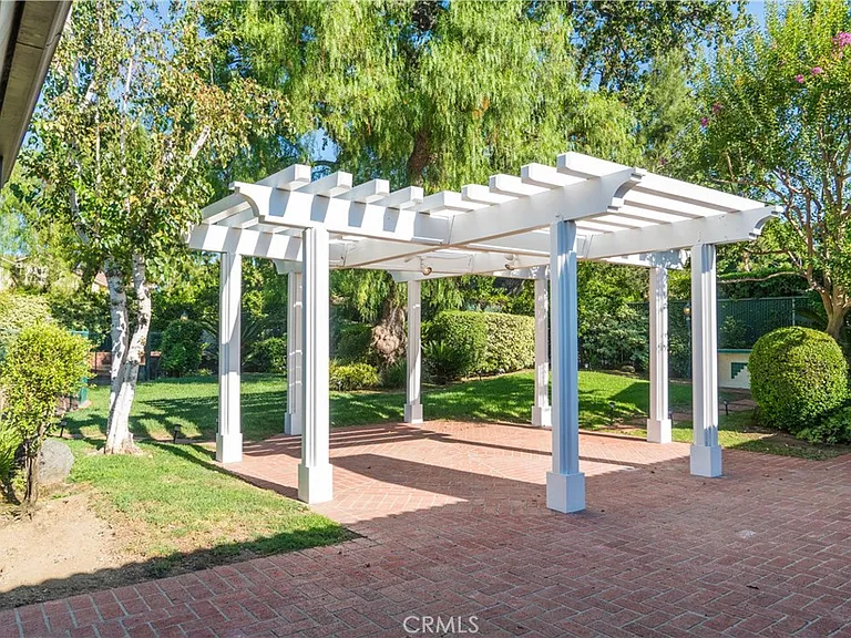 5054 Encino Ave — Photo 47