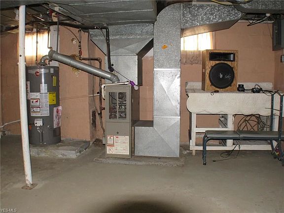 4th image of 138 N Brockway Ave