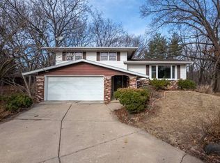 2303 W Pintura Ct, Peoria, IL 61614