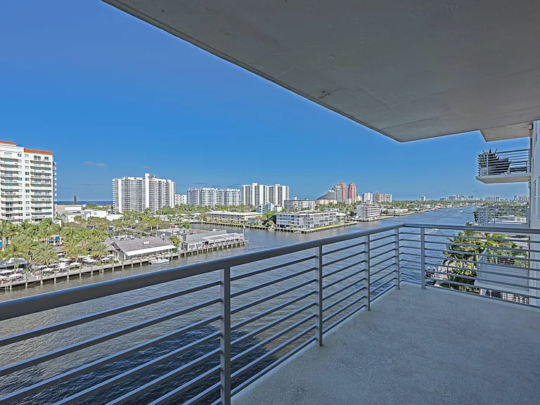 2900 30th St #9I — Photo 4