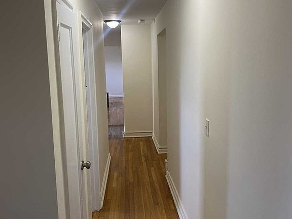 3rd image of 2329 Hudson Ter APT D5
