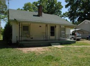 410 Blyth Rd, Greenwood, SC 29646