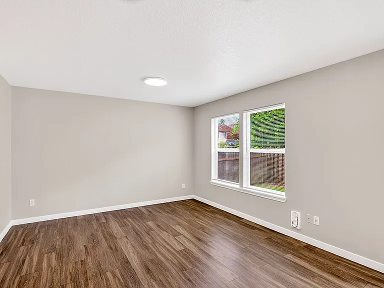 4263 SW 159th Ave — Photo 5