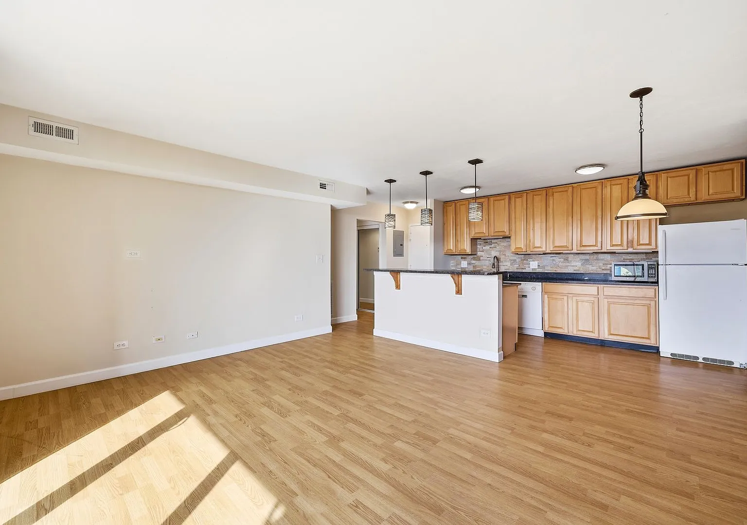 1800 Jefferson Park Avenue #912 — Photo 4