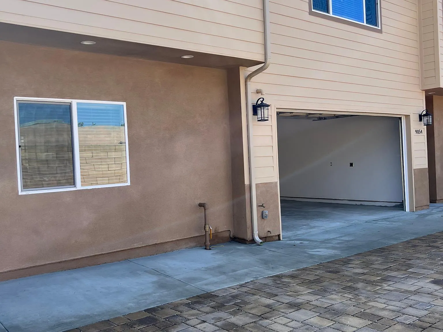9052 Denni St — Photo 3