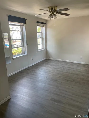 872 State St Photo 1