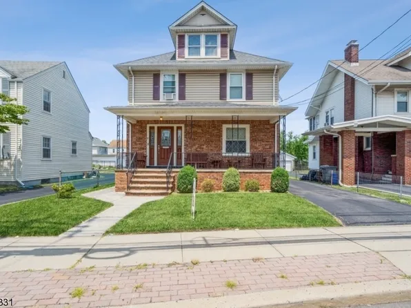 87 E Somerset St, Raritan, NJ 08869