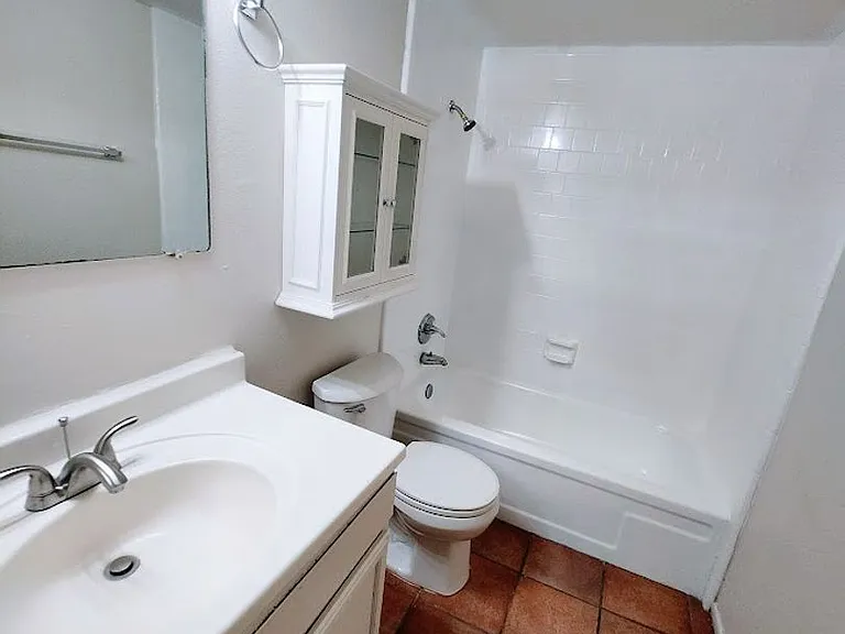 827 E Hazel Dr — Photo 17