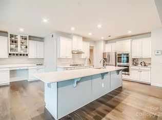 10115 Andres Duany Dr, Huntersville, NC 28078