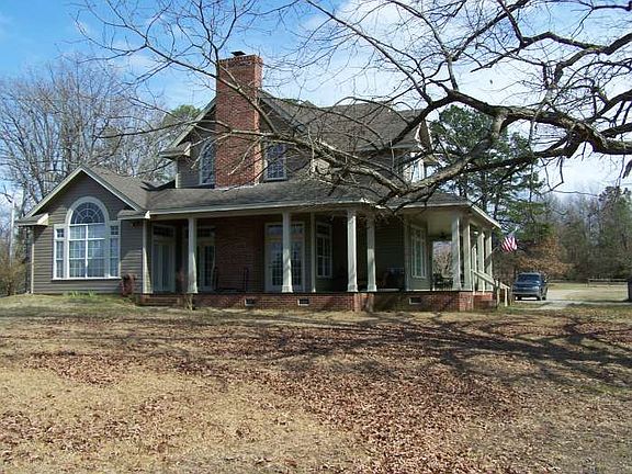 3rd image of 161 Smith Ln