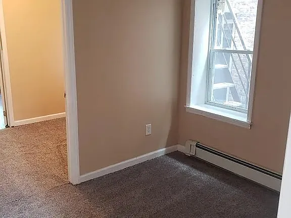 104 Renwick St — Photo 3