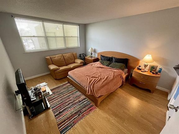 4th image of 5321 NE 24th Ter APT 204A