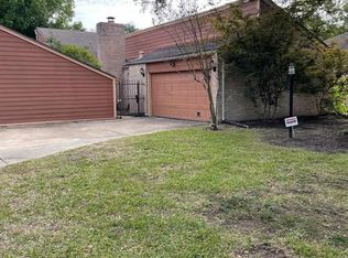 8206 Debbie Gay Dr, Houston, TX 77040
