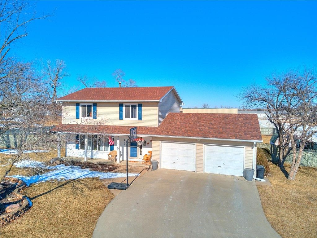 823 E Main St, Panora, IA 50216 Zillow