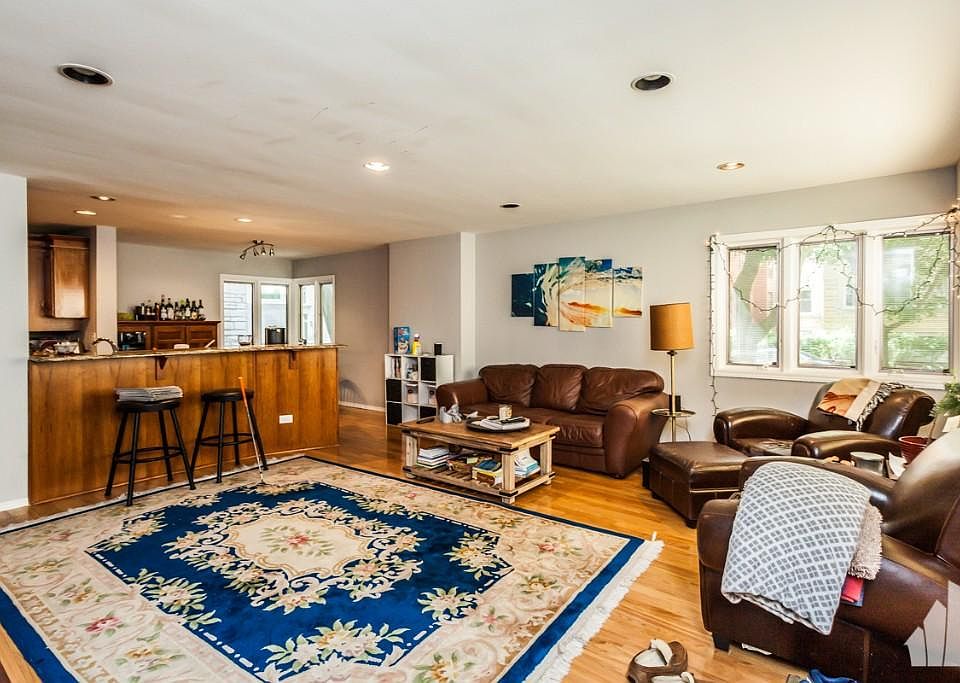 1st image of 424 W Wellington Ave #Townhome