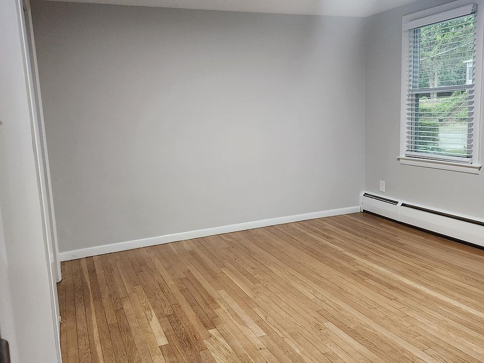 36 Goldthwaite Rd Worcester MA Zillow