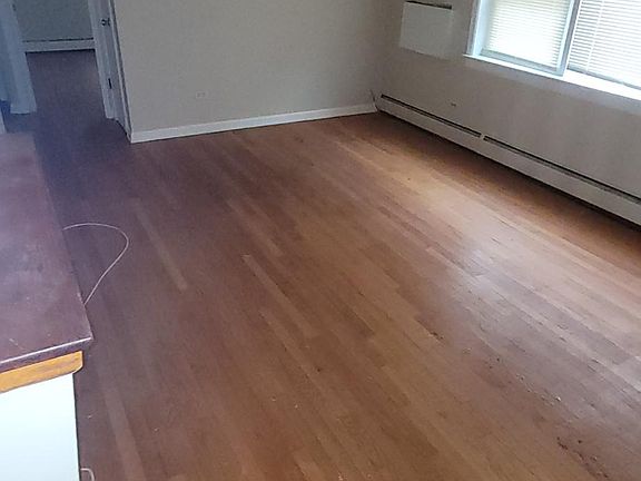 3rd image of 1043 Bellwood Ave