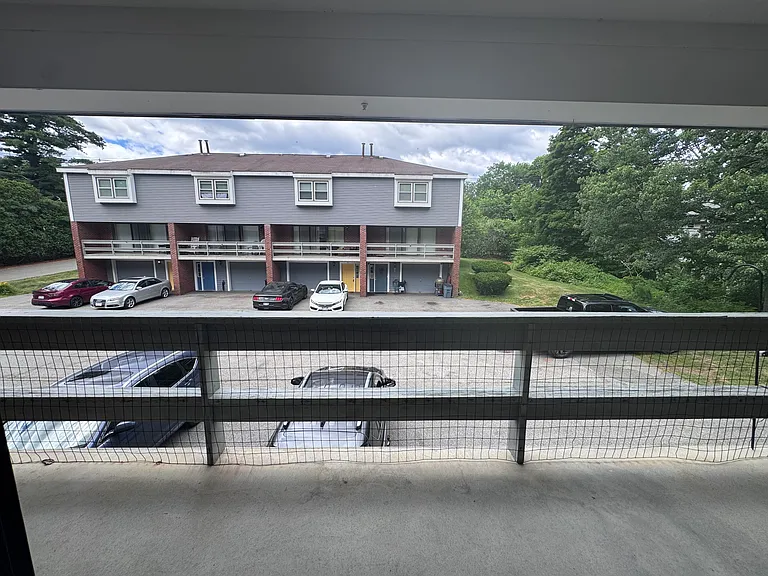 168 Pine St #5 — Photo 17