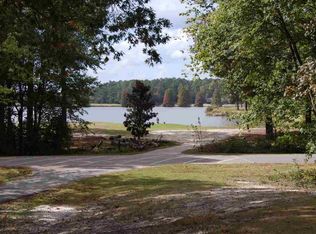 665 Azalea Dr, Vass, NC 28394