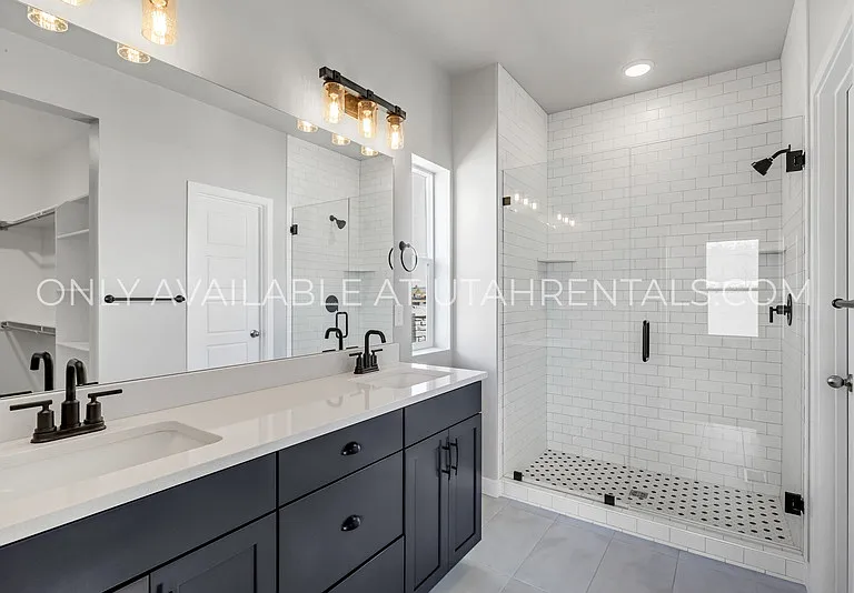 4922 W Northwood Ln — Photo 16