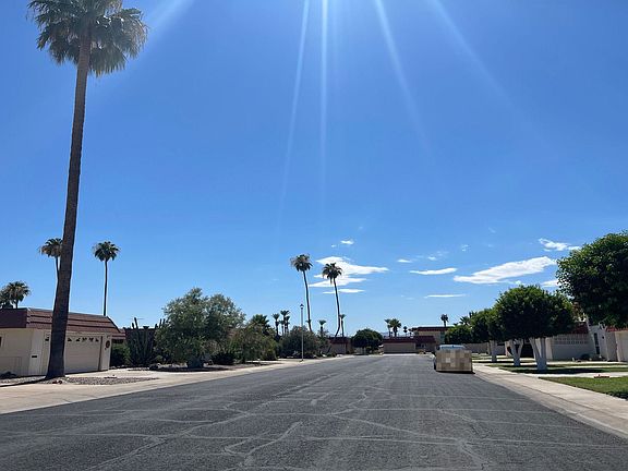 4th image of 10601 W Deanne Dr