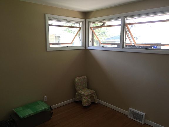 5th image of 150 Cornwall Ave