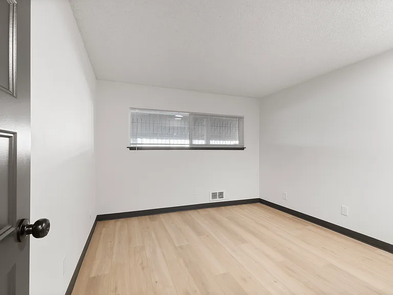Baycrest — Photo 10