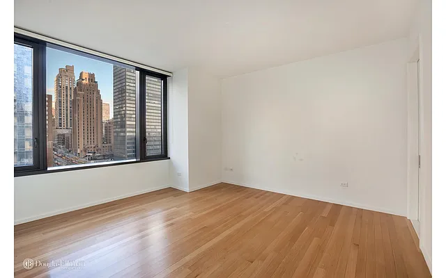 Rented by Douglas Elliman | media 16