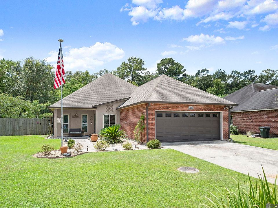 1st image of 43267 Sycamore Bend Ave