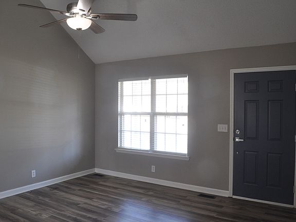 4th image of 2411 Sawmill St