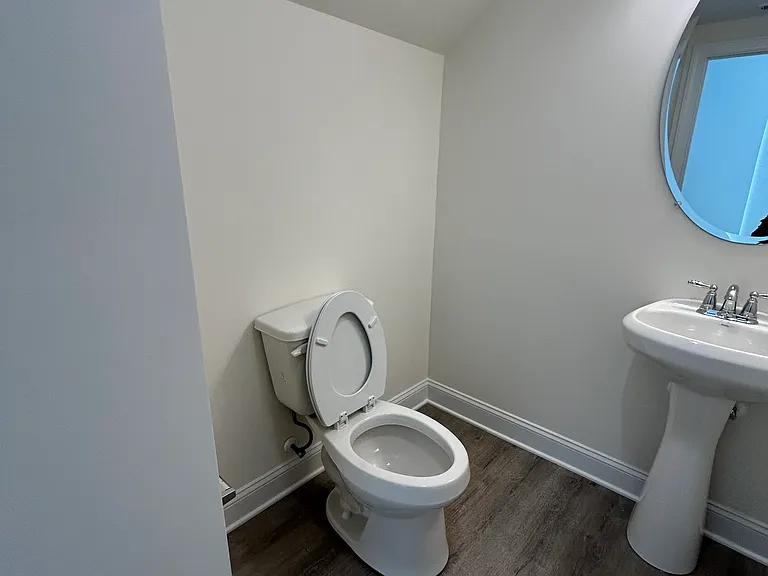 724 Sylvia St — Photo 13