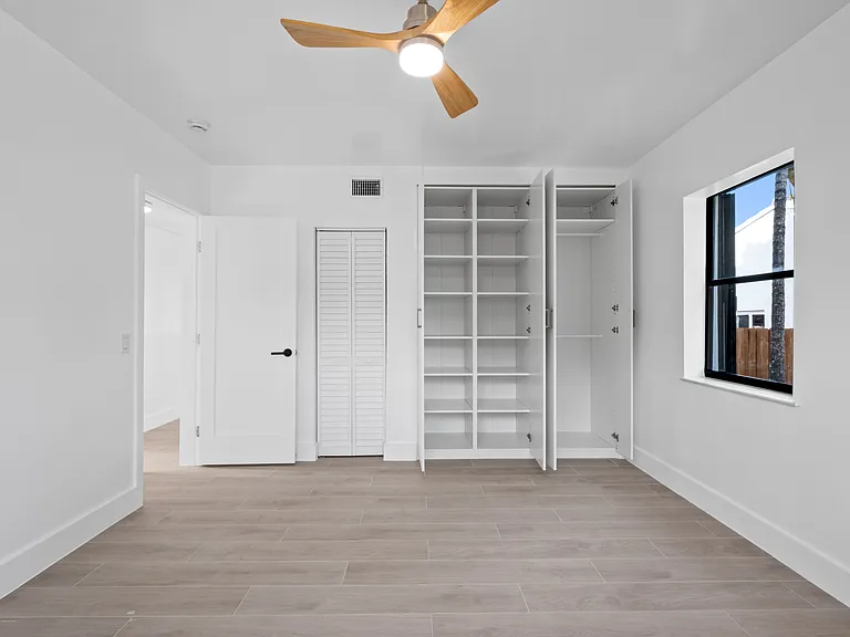 442 NE 71st St #1 — Photo 7