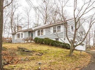 121 Old Kings Hwy S, Darien, CT