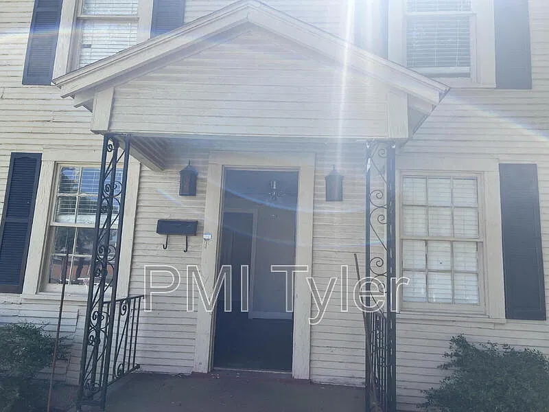 2 bed, 2.0 bath, 1604 sqft, $1,750 — Photo 2