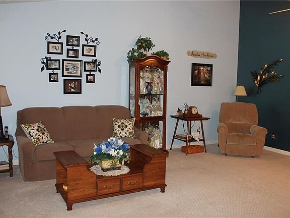 5th image of 1202 Ruby Dr #F-2