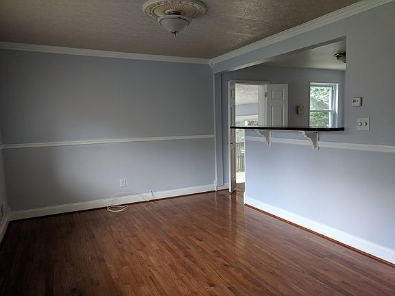 Main level living room