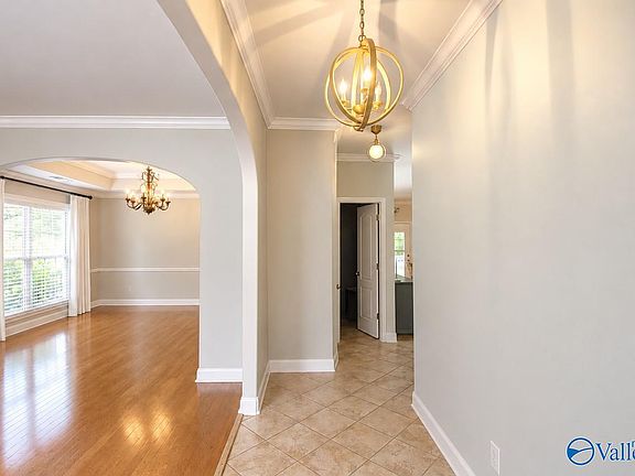 3rd image of 130 Bayberry Ln