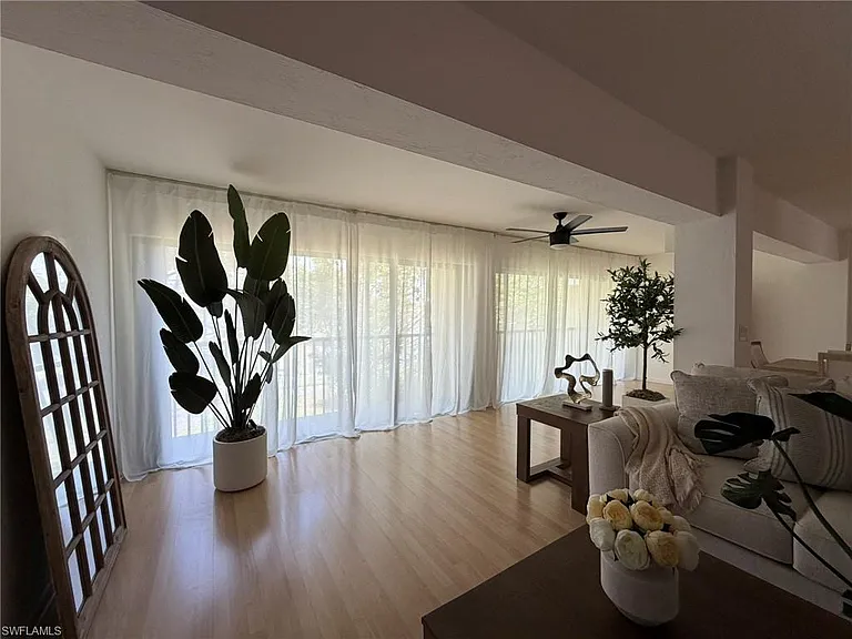 576 Retreat Dr #201 — Photo 18